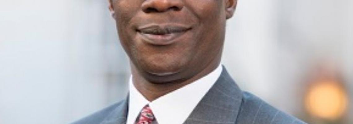 rofessor Robert Mokaya